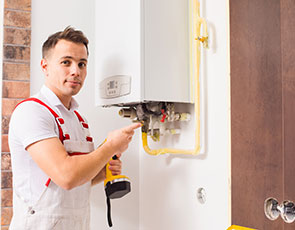 Technicien ELM Leblanc 24 en intervention